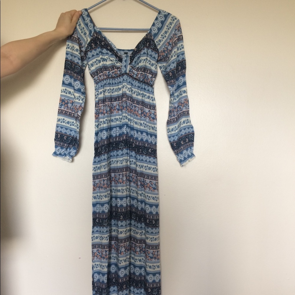 Floor-length maxi dress from Dubai
